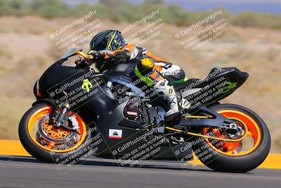 media/Oct-08-2022-SoCal Trackdays (Sat) [[1fc3beec89]]/Turn 16 (125pm)/